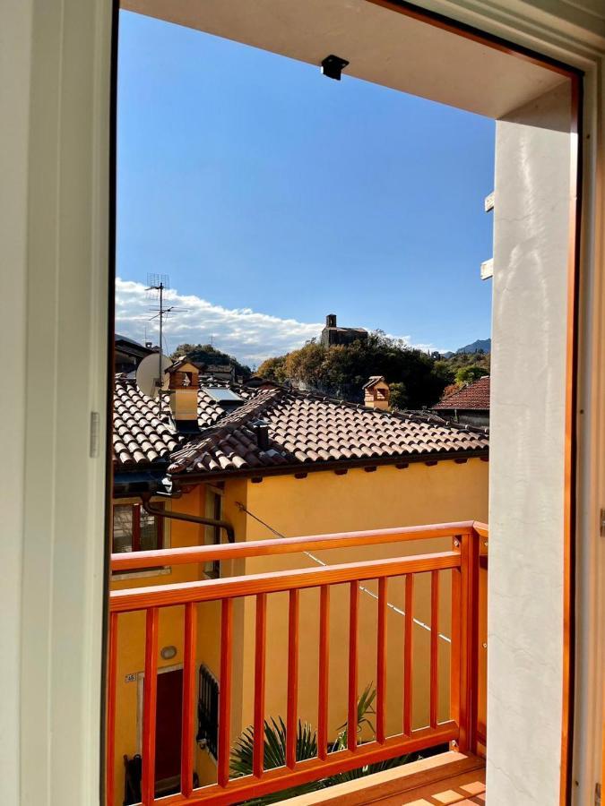 Appartamenti Le Tre Rose Torbole Sul Garda Екстер'єр фото